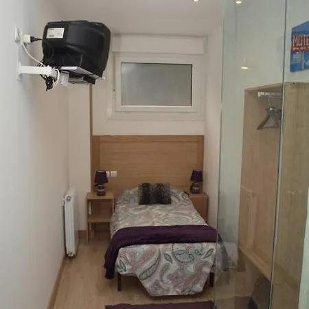 ゲストハウス Pension Andoain アンドアイン