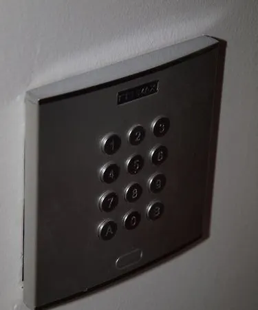 Pension Andoain ゲストハウス